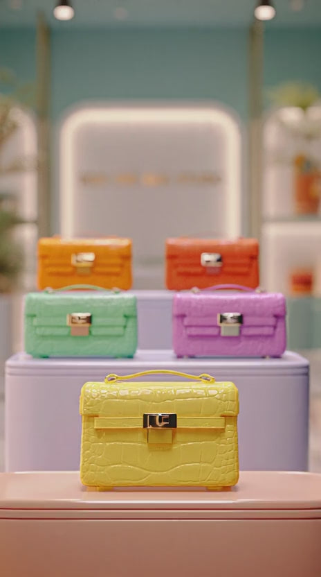 Load video: beautiful bag